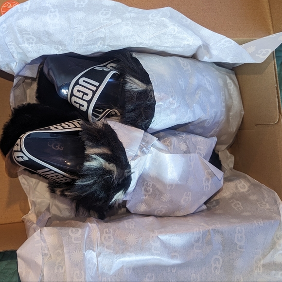 UGG Oh Yeah - Picture 4 of 7